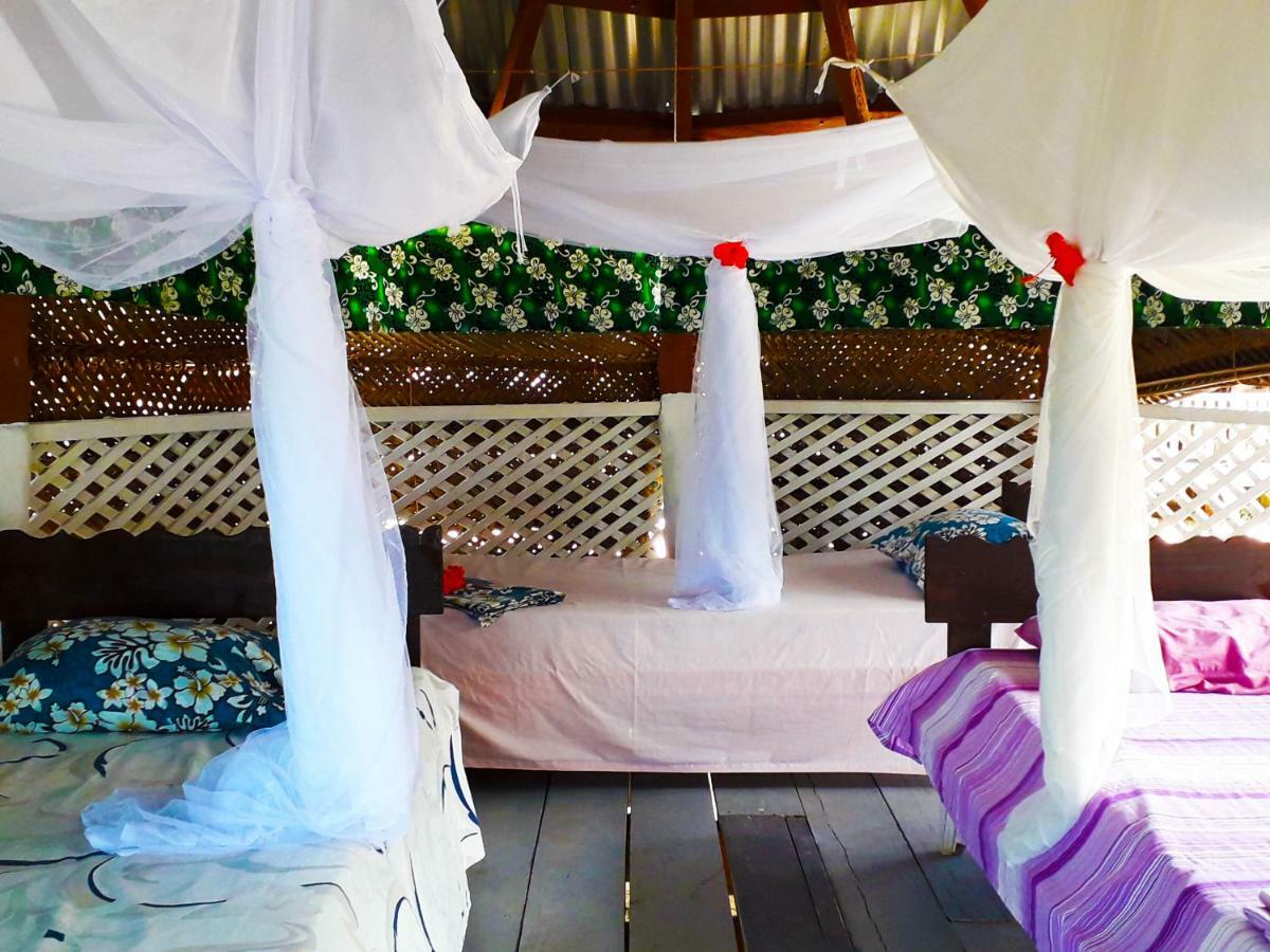 Hotel Vacation Beach Fales Manase Exteriér fotografie