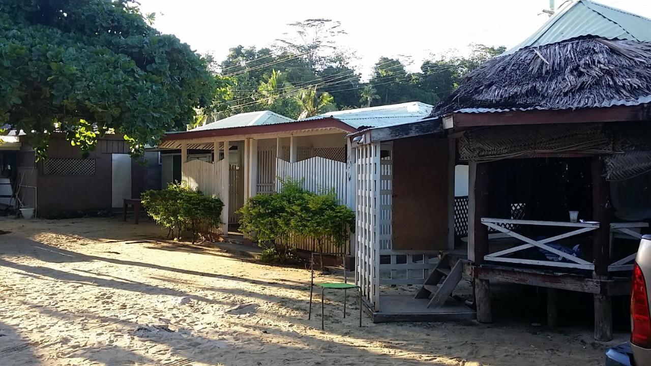 Hotel Vacation Beach Fales Manase Exteriér fotografie